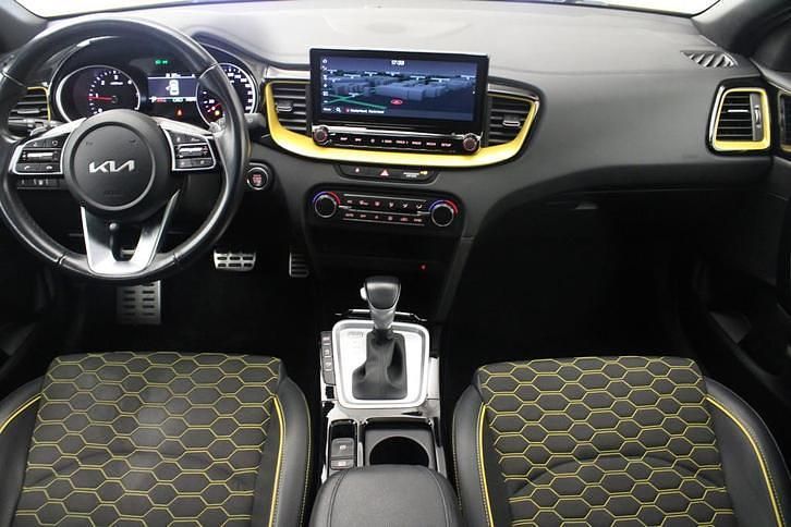 Occasion Kia XCeed 136 PK (100 kW) 2022 Geel, metallic lak SUV