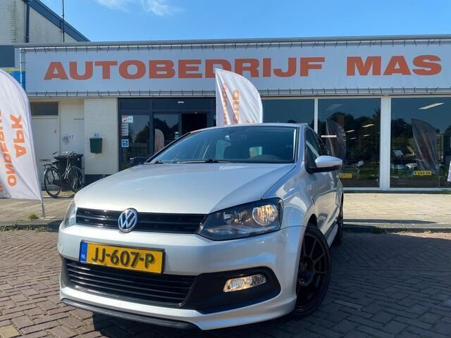 Grijs Gebruikt 2016 VW Polo R-line BlueMotion Hatchback | € 5.750 (Goede deal) - Afbeelding 1/4