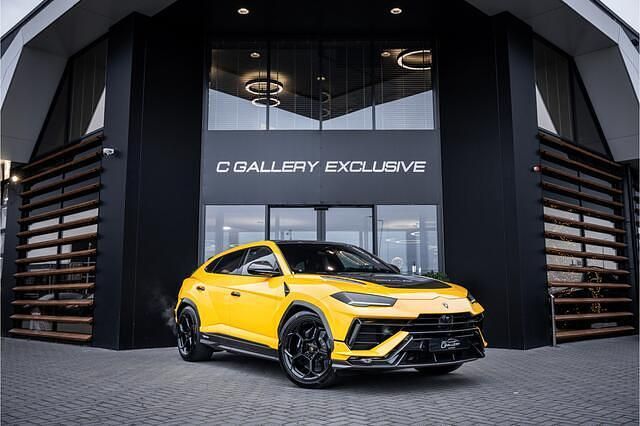 Geel Gebruikt 2023 Lamborghini Urus SUV | € 314.995 - Afbeelding 1/4