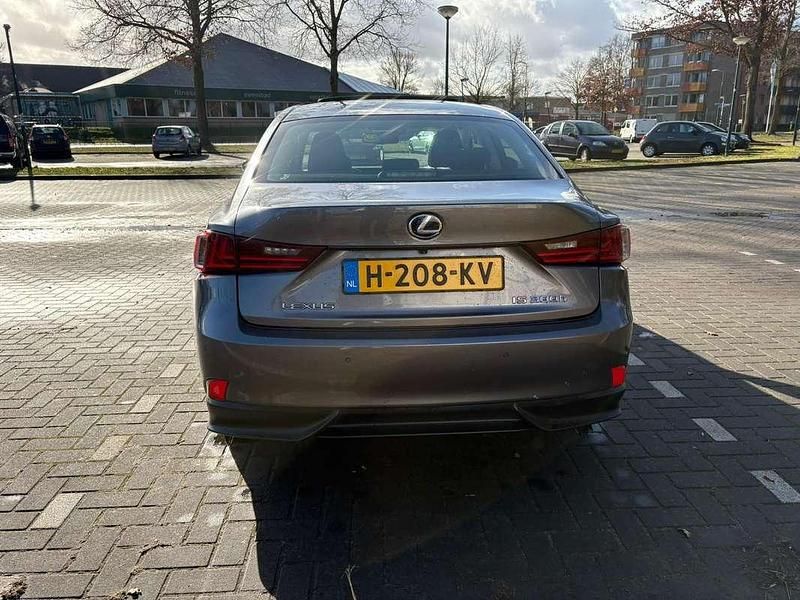 Occasion Lexus IS300h Luxury Line 181 PK (133 kW) 2013 Grijs Sedan