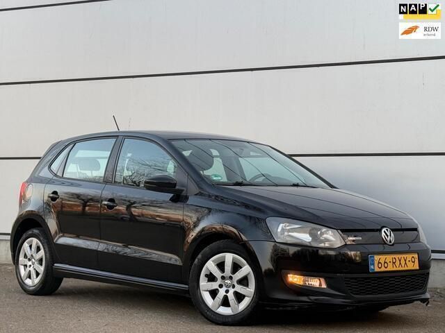 Zwart Gebruikt 2011 VW Polo Comfortline Hatchback | € 3.750 (Eerlijke prijs) - Afbeelding 1/4