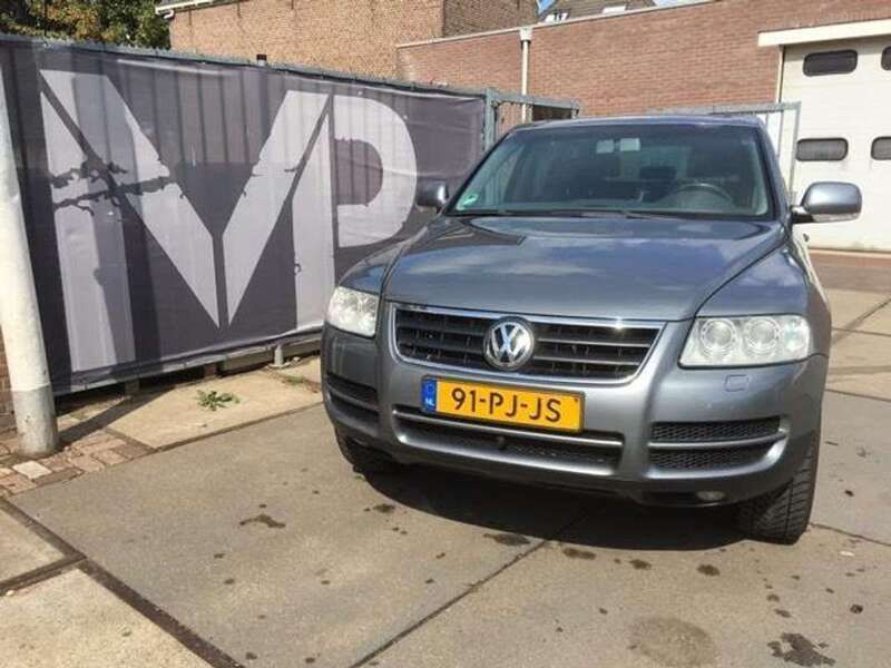 Grijs Gebruikt 2003 VW Touareg SUV | € 6.700 - Afbeelding 1/4