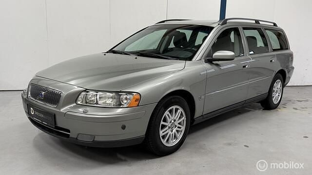 Groen Gebruikt 2006 Volvo V70 Kinetic Stationwagen | € 12.445 - Afbeelding 1/4