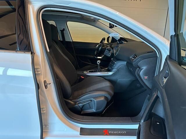 Occasion Peugeot 308 SW Premium 131 PK (96 kW) 2018 Wit Stationwagen