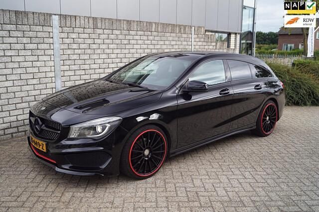 Zwart Gebruikt 2015 Mercedes CLA180 Shooting Brake AMG Stationwagen | € 12.950 (Eerlijke prijs) - Afbeelding 1/4