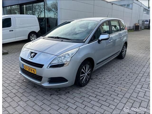 Grijs Gebruikt 2010 Peugeot 5008 MPV | € 2.950 (Super prijs) - Afbeelding 1/4