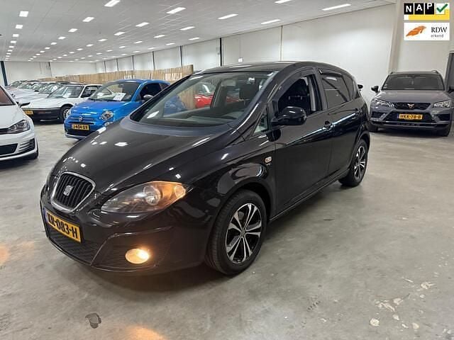 Zwart Gebruikt 2009 Seat Altea MPV | € 2.949 (Goede deal) - Afbeelding 1/4