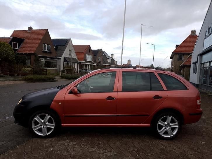 Occasion Skoda Fabia 116 PK (85 kW) 2006 Oranje Stationwagen