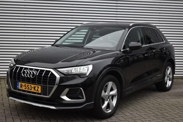 Zwart Gebruikt 2022 Audi Q3 SUV | € 32.440 (Goede deal) - Afbeelding 1/4