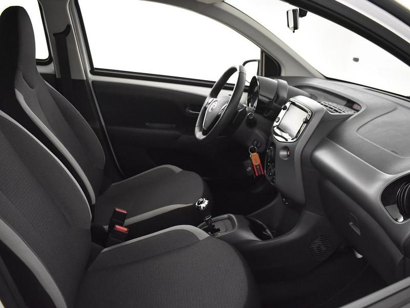 Occasion Toyota Aygo X-play 72 PK (52 kW) 2021 Wit Hatchback