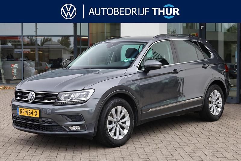 Grijs Gebruikt 2017 VW Tiguan Comfortline SUV | € 17.950 (Iets duurder) - Afbeelding 1/4