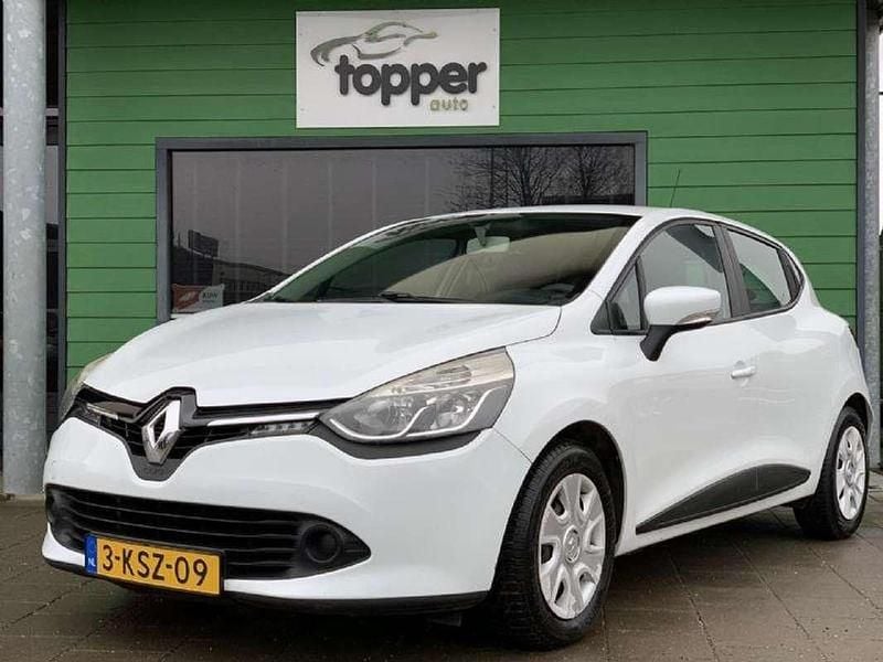 Wit Gebruikt 2013 Renault Clio IV Expression Hatchback | € 2.995 (Eerlijke prijs) - Afbeelding 1/4