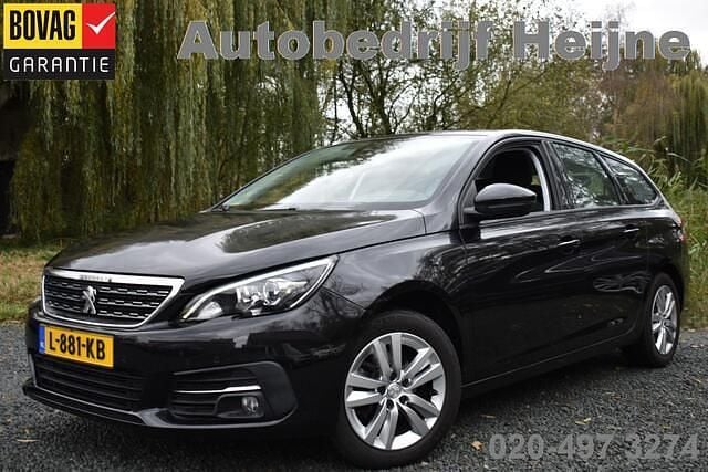 Zwart Gebruikt 2021 Peugeot 308 Active Stationwagen | € 12.445 (Goede deal) - Afbeelding 1/4