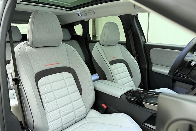 Nieuw Citroën C5 Comfort 144 PK (105 kW) 2025 Groen SUV