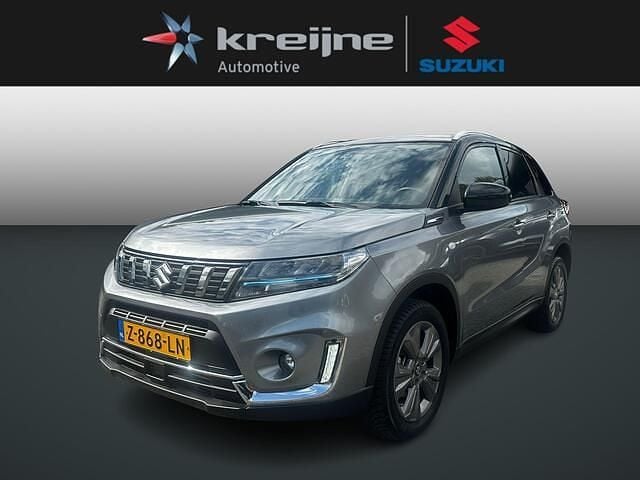 Grijs Gebruikt 2024 Suzuki Vitara SUV | € 26.425 (Eerlijke prijs) - Afbeelding 1/4