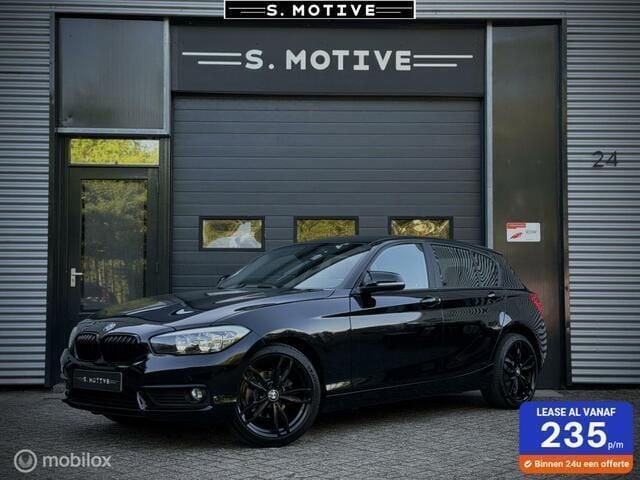 Zwart Gebruikt 2016 BMW 116 Comfort Edition Hatchback | € 12.995 (Eerlijke prijs) - Afbeelding 1/4