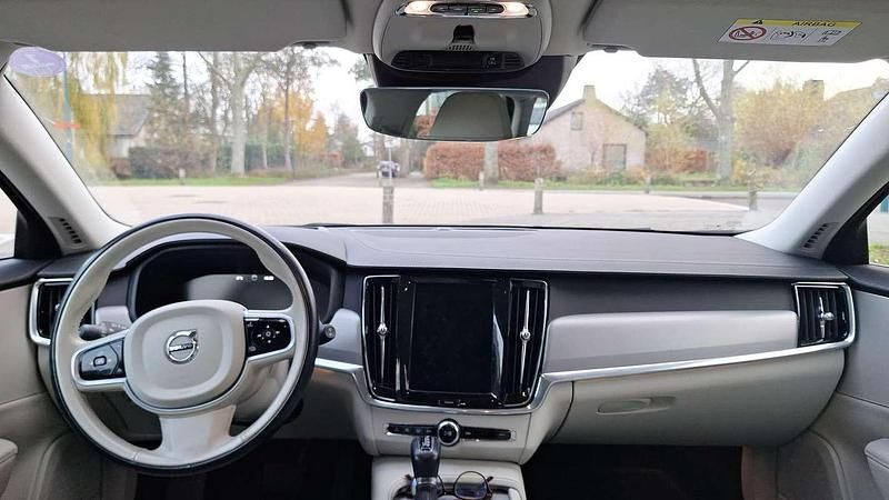 Occasion Volvo V90 190 PK (139 kW) 2020 Zwart Stationwagen