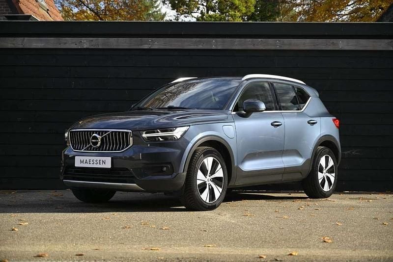 Blauw Gebruikt 2021 Volvo XC40 Inscription SUV | € 29.950 (Eerlijke prijs) - Afbeelding 1/4