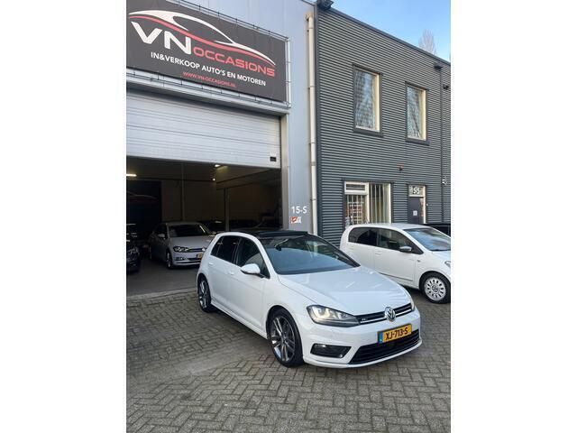 Wit Gebruikt 2015 VW Golf VII R-line Hatchback | € 12.950 (Eerlijke prijs) - Afbeelding 1/4