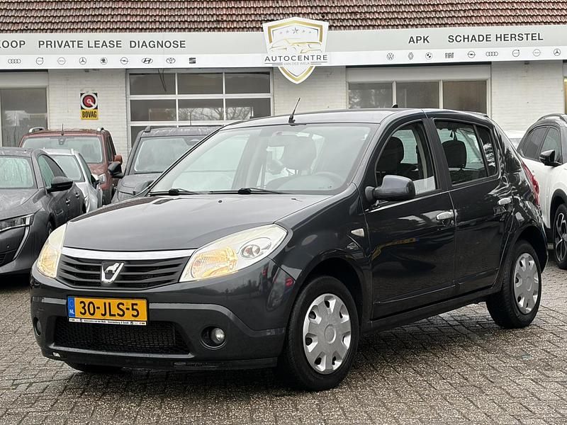 Occasion Dacia Sandero Lauréate 87 PK (63 kW) 2009 Grijs Hatchback