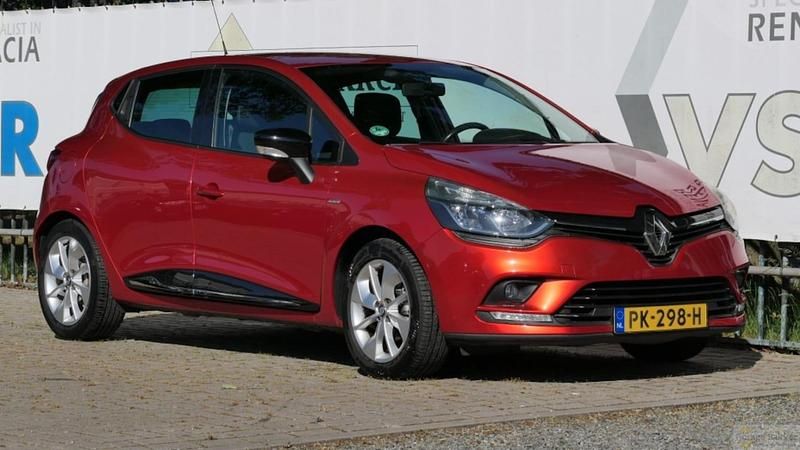 Rood Gebruikt 2017 Renault Clio IV LIMITED Hatchback | € 10.900 (Duur) - Afbeelding 1/4