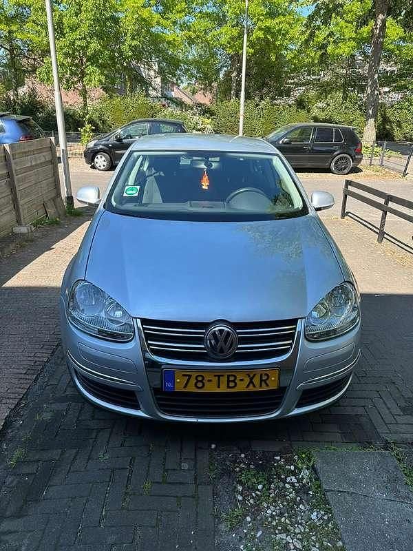 Gebruikt 2006 VW Jetta Trendline Sedan | € 2.999 (Eerlijke prijs) - Afbeelding 1/4