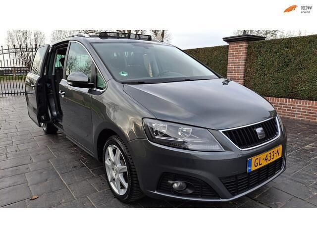 Grijs (metallic) Occasion 2011 Seat Alhambra Style MPV | € 7.445 (Eerlijke prijs) - Afbeelding 1/4