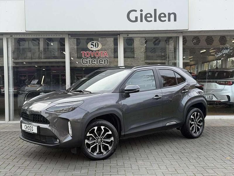 Bruin Occasion 2025 Toyota Yaris Cross Edition SUV | € 30.800 (Eerlijke prijs) - Afbeelding 1/3