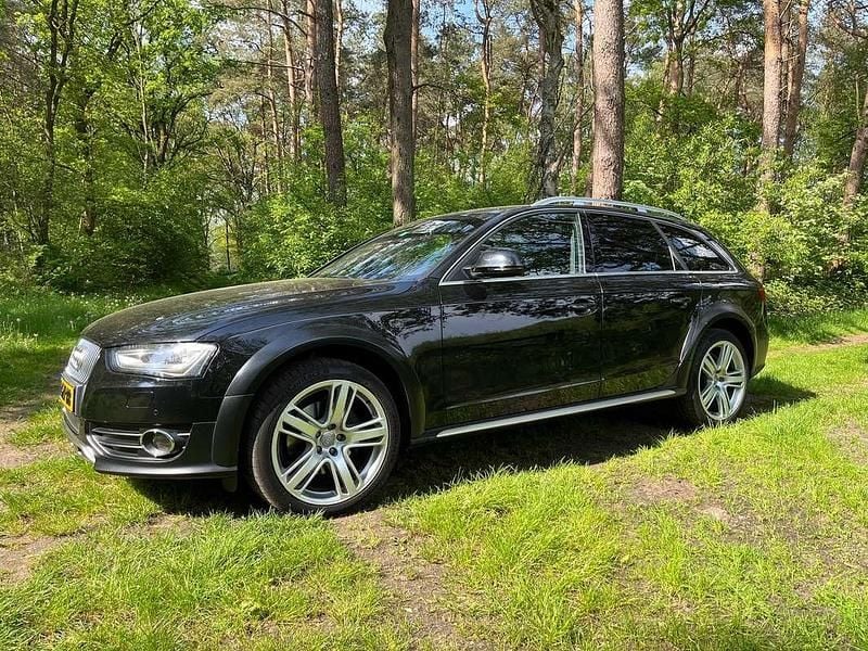 Zwart Gebruikt 2014 Audi A4 Allroad Proline Stationwagen | € 16.000 (Iets duurder) - Afbeelding 1/4