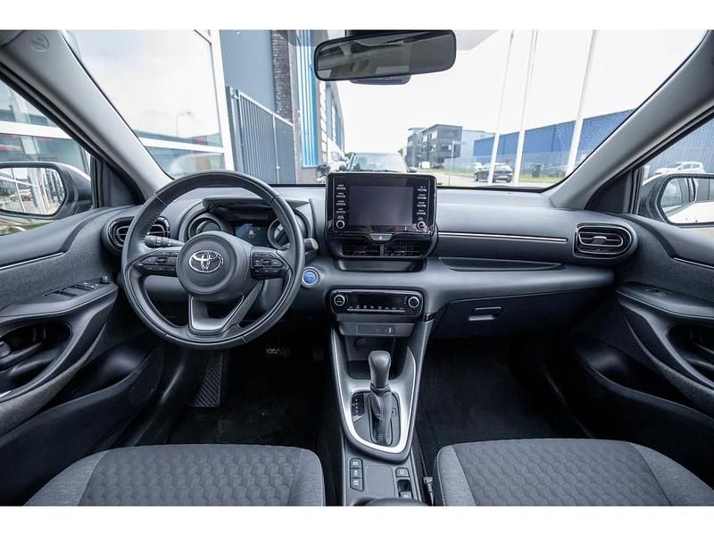 Occasion Toyota Yaris Design 116 PK (85 kW) 2021 Wit Hatchback