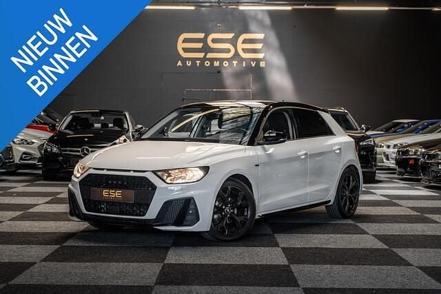 Wit Gebruikt 2023 Audi A1 Sportback S-Line Hatchback | € 18.895 (Super prijs) - Afbeelding 1/4