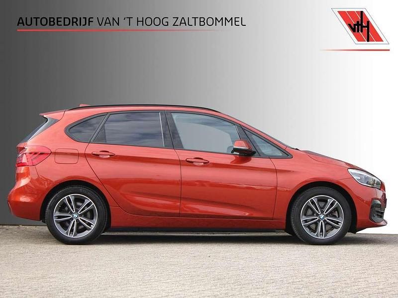 Oranje Gebruikt 2019 BMW 225 Active Tourer iPerformance MPV | € 21.900 (Duur) - Afbeelding 1/4