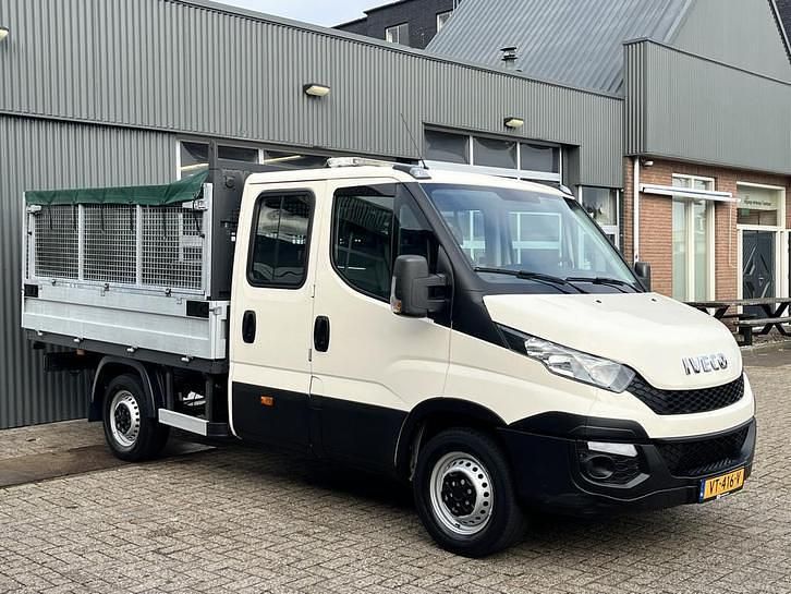 Wit Gebruikt 2016 Iveco Daily Van | € 16.950 (Iets duurder) - Afbeelding 1/4