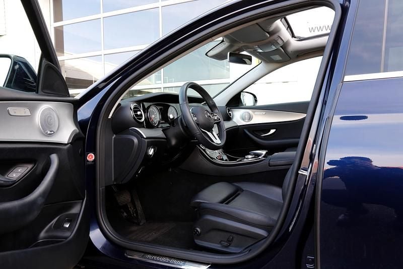 Occasion Mercedes E300 Premium Plus 2019 Blauw, metallic lak Stationwagen