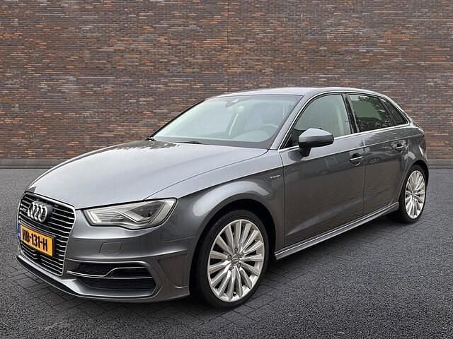 Occasion Audi A3 Sportback e-tron Basis 204 PK (150 kW) 2015 Grijs Hatchback