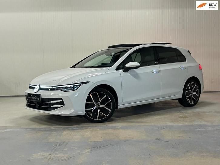 Occasion 2025 VW e-Golf Edition Hatchback | € 38.900 (Duur) - Afbeelding 1/4