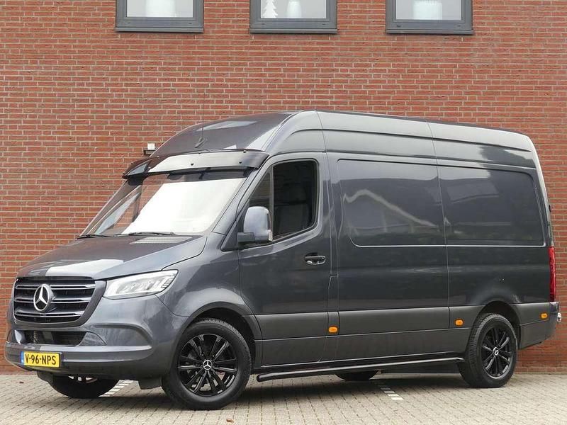 Grijs (metallic) Occasion 2022 Mercedes Sprinter Van | € 42.950 (Super prijs) - Afbeelding 1/4