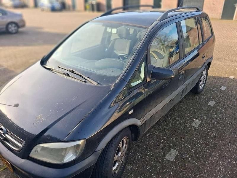 Occasion Opel Zafira Comfort 101 PK (74 kW) 2003 Zwart MPV