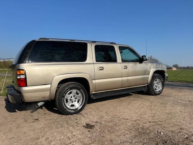 Occasion Chevrolet Suburban 298 PK (219 kW) 2004 Beige SUV