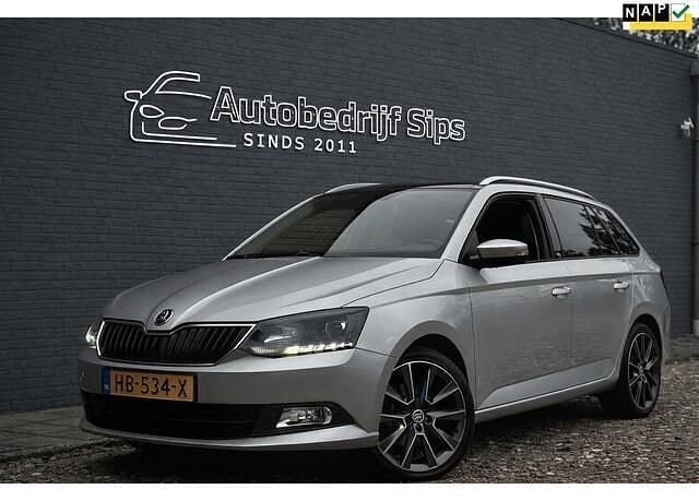 Grijs (metallic) Gebruikt 2016 Skoda Fabia Stationwagen | € 7.000 (Eerlijke prijs) - Afbeelding 1/4