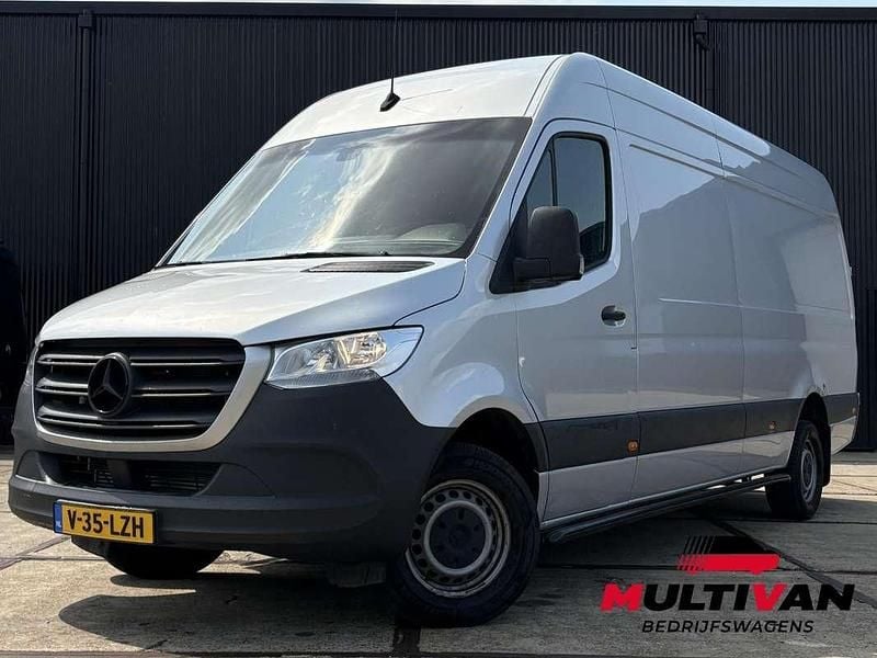 Zilver Gebruikt 2020 Mercedes Sprinter Van | € 37.850 (Eerlijke prijs) - Afbeelding 1/4