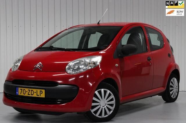 Rood Gebruikt 2008 Citroën C1 Hatchback | € 1.750 (Eerlijke prijs) - Afbeelding 1/4