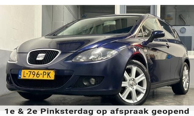 Blauw Gebruikt 2009 Seat Leon Reference Hatchback | € 2.995 (Super prijs) - Afbeelding 1/4
