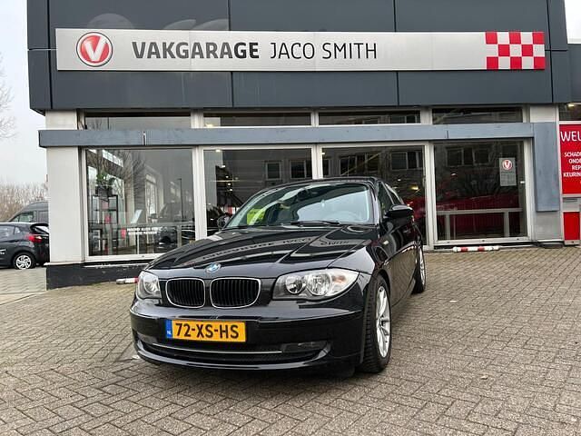 Occasion BMW 118 Executive 143 PK (105 kW) 2007 Zwart Hatchback