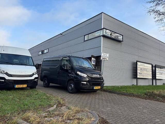 Zwart Gebruikt 2016 Iveco Daily Van | € 10.900 (Iets duurder) - Afbeelding 1/1