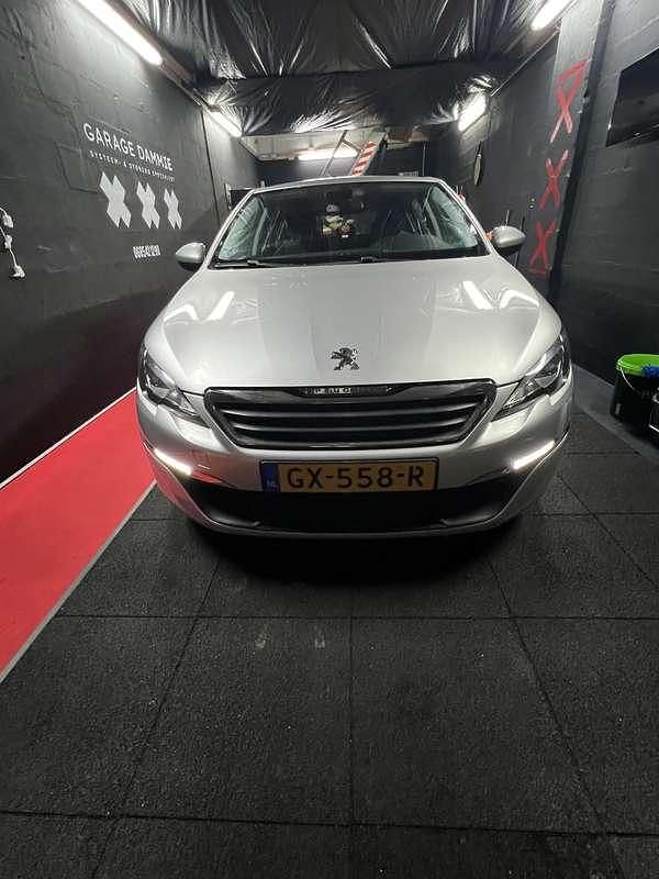Grijs Gebruikt 2015 Peugeot 308 Active Hatchback | € 4.500 (Super prijs) - Afbeelding 1/4