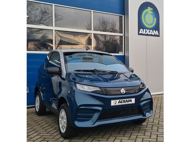 Blauw Nieuw 2025 Aixam City Pack Hatchback | € 15.654 (Eerlijke prijs) - Afbeelding 1/4