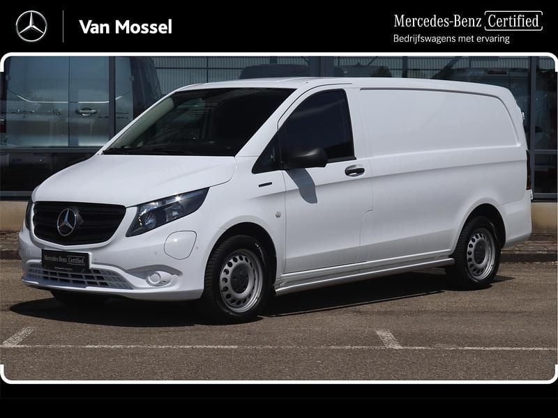 Wit Gebruikt 2023 Mercedes e-Vito MPV | € 34.945 - Afbeelding 1/4