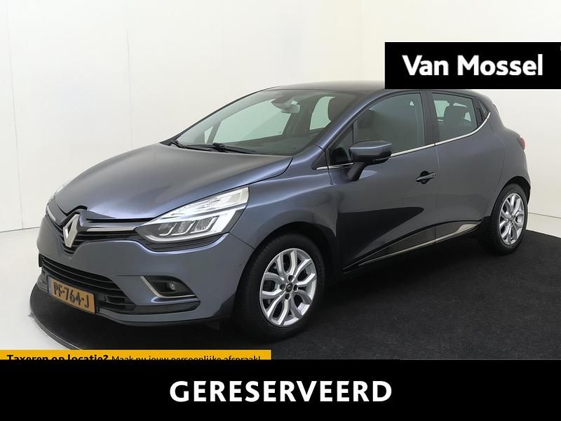 Grijs Occasion 2017 Renault Clio IV Intens Hatchback | € 12.935 (Eerlijke prijs) - Afbeelding 1/4