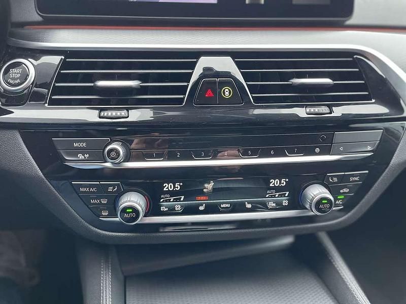 Occasion BMW 530e 184 PK (135 kW) 2022 Zwart Stationwagen